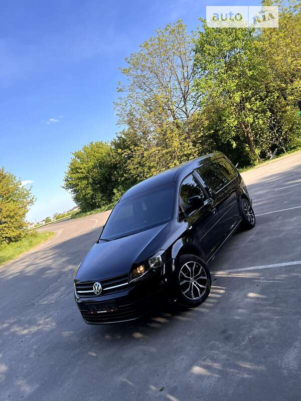 Грузовой фургон Volkswagen Caddy 2016 в Ровно