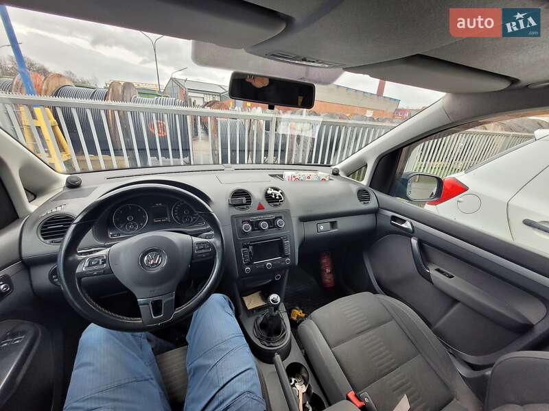 Минивэн Volkswagen Caddy 2011 в Хмельнике фото 12 Минивэн Volkswagen Caddy 2011 в Хмельнике