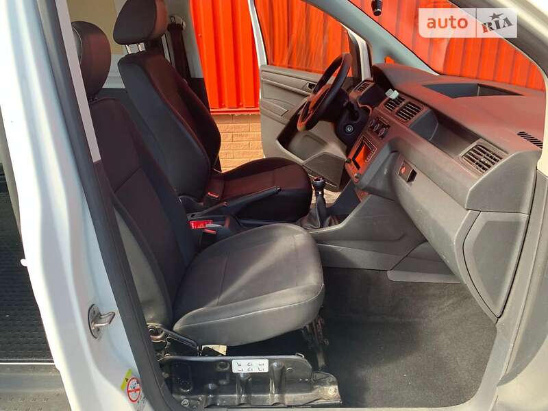 Грузовой фургон Volkswagen Caddy 2016 в Одессе