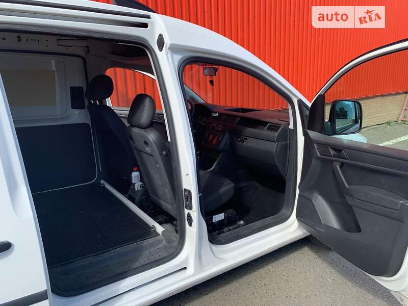 Грузовой фургон Volkswagen Caddy 2016 в Одессе