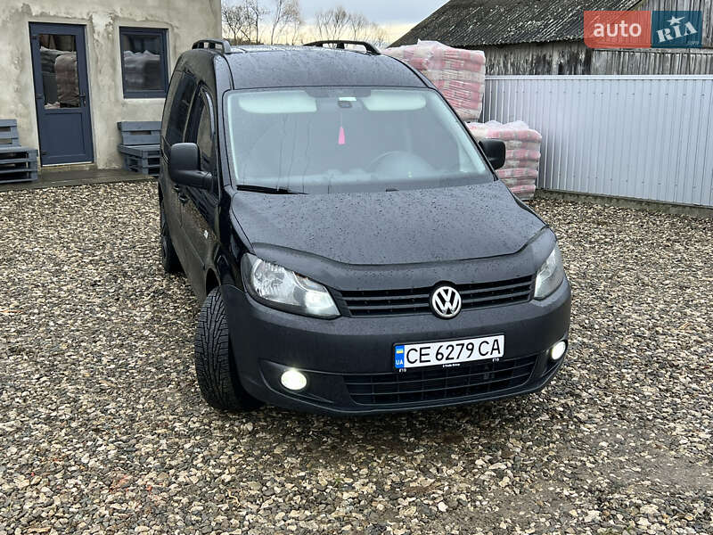 Мінівен Volkswagen Caddy 2011 в Чернівцях