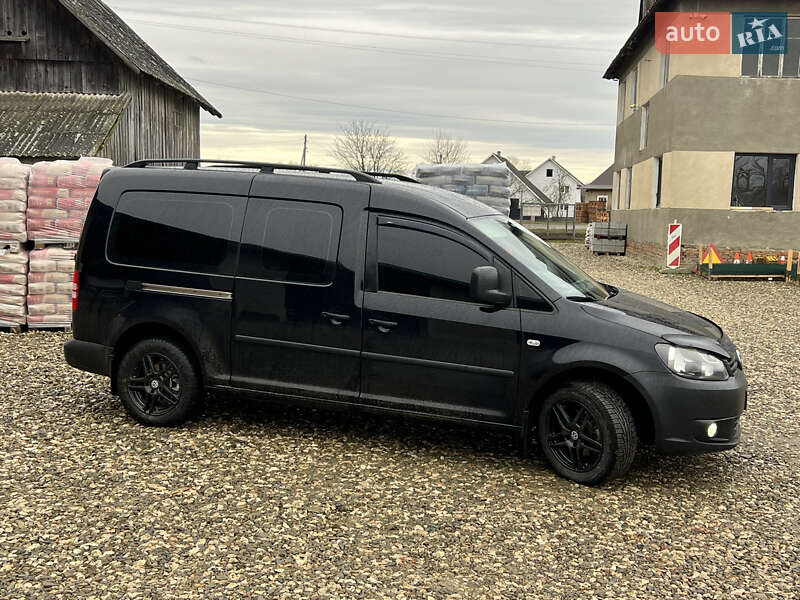 Мінівен Volkswagen Caddy 2011 в Чернівцях