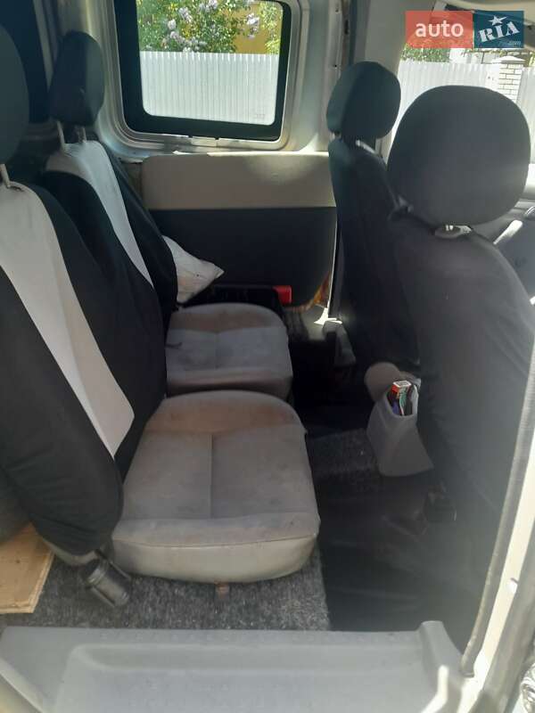 Мінівен Volkswagen Caddy 2007 в Львові