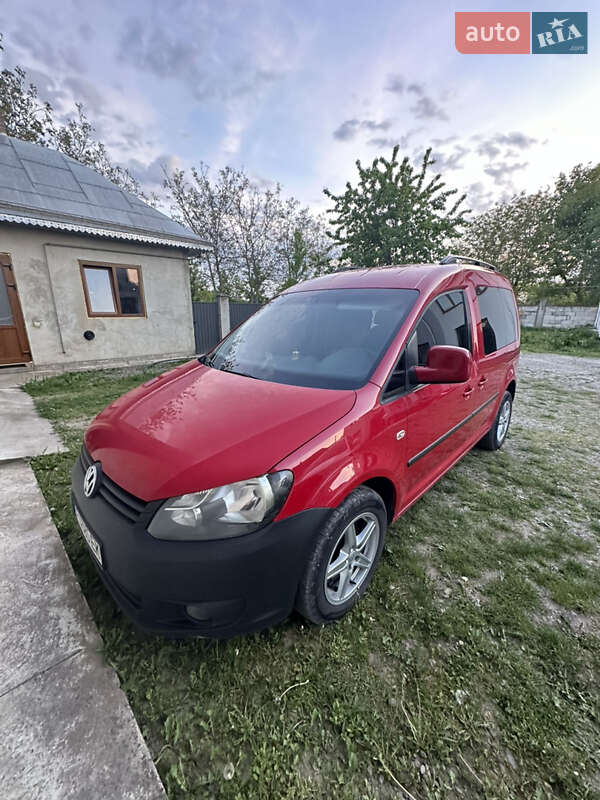 Минивэн Volkswagen Caddy 2010 в Вижнице