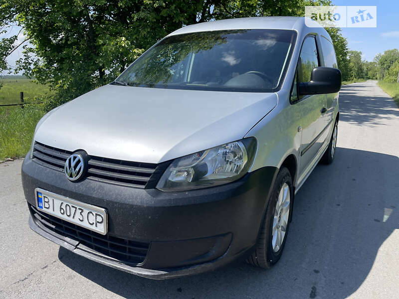 Минивэн Volkswagen Caddy 2011 в Оржице