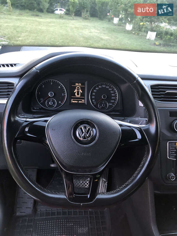 Минивэн Volkswagen Caddy 2015 в Каменец-Подольском
