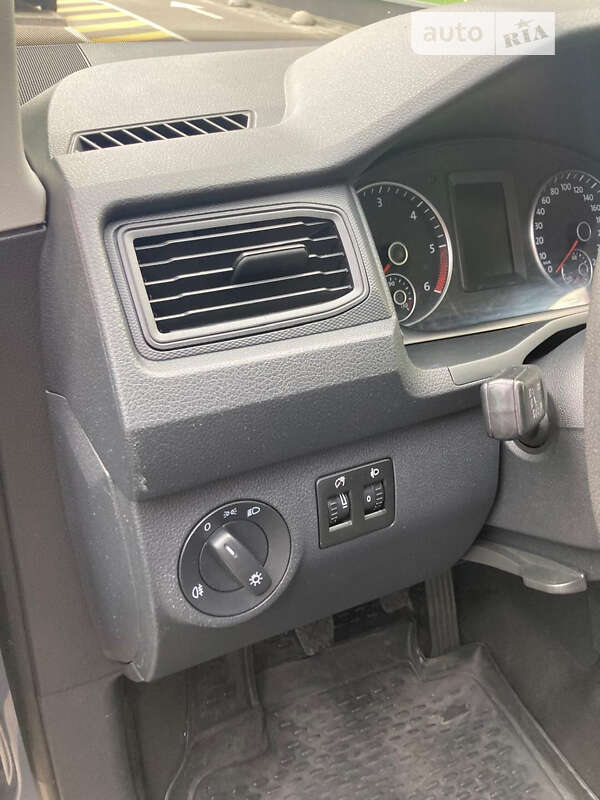 Грузовой фургон Volkswagen Caddy 2016 в Киеве