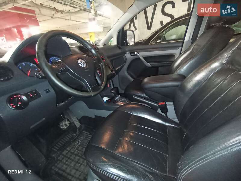 Минивэн Volkswagen Caddy 2009 в Виноградове