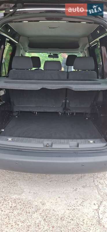 Минивэн Volkswagen Caddy 2010 в Киеве