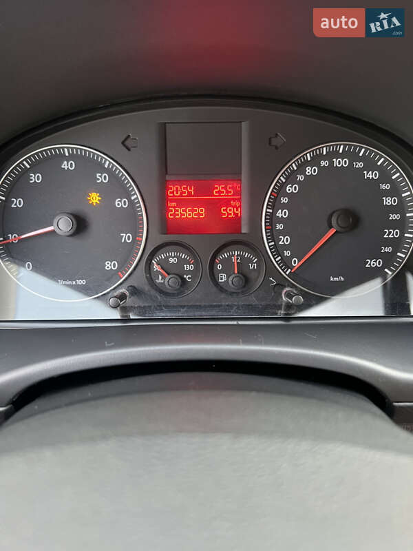 Минивэн Volkswagen Caddy 2009 в Киеве