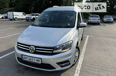 Мінівен Volkswagen Caddy 2015 в Житомирі