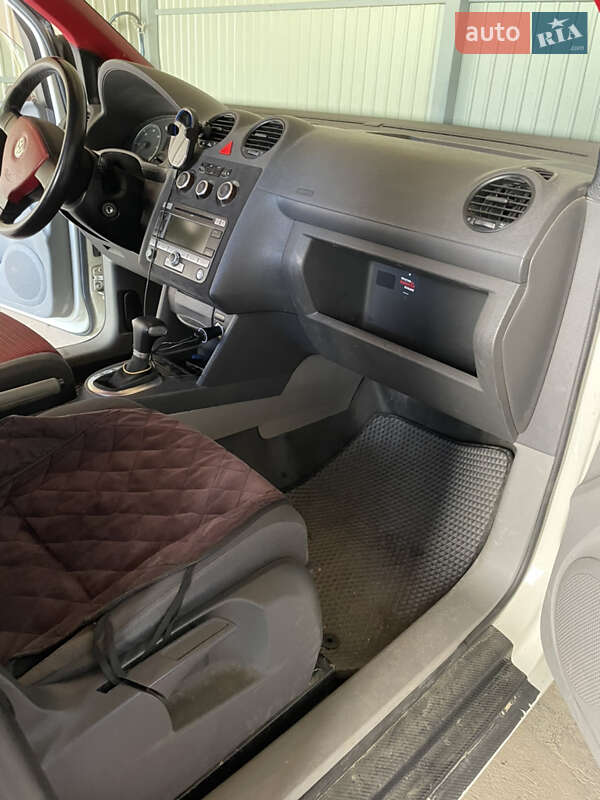 Минивэн Volkswagen Caddy 2007 в Сторожинце