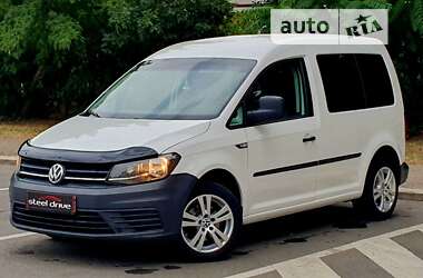Минивэн Volkswagen Caddy 2015 в Николаеве