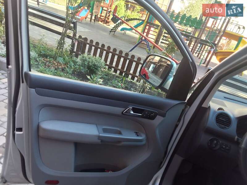 Минивэн Volkswagen Caddy 2008 в Виннице