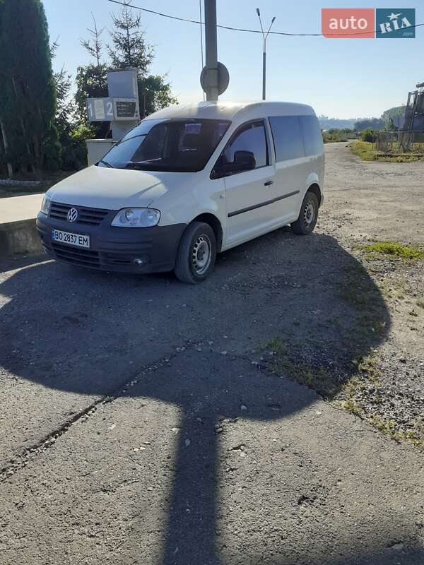 Минивэн Volkswagen Caddy 2009 в Теофиполе