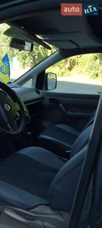 Минивэн Volkswagen Caddy 2008 в Запорожье