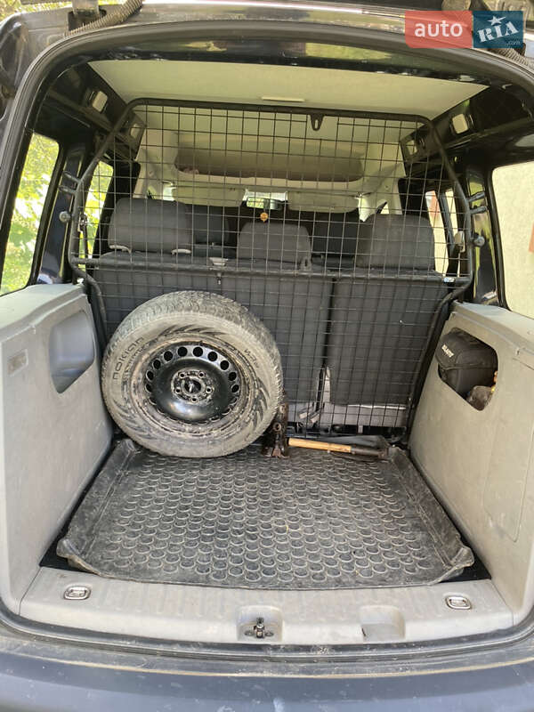 Минивэн Volkswagen Caddy 2008 в Отынии