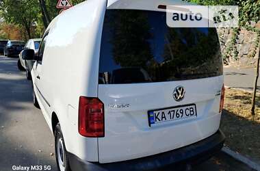 Грузовой фургон Volkswagen Caddy 2015 в Киеве