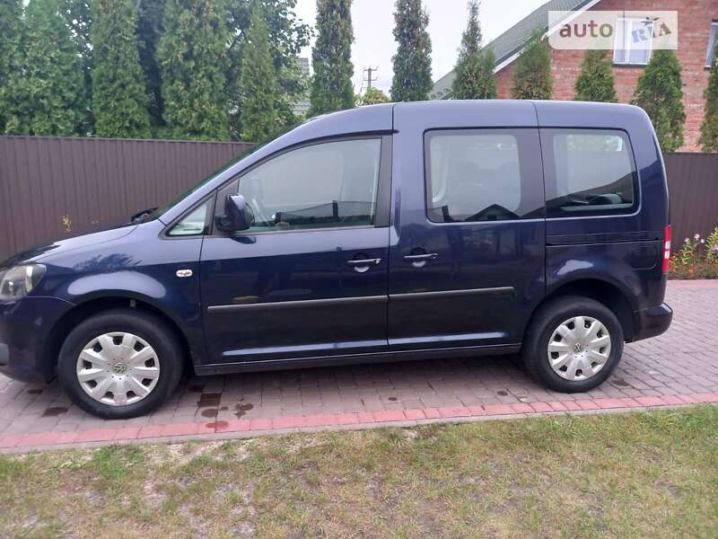 Мінівен Volkswagen Caddy 2012 в Києві