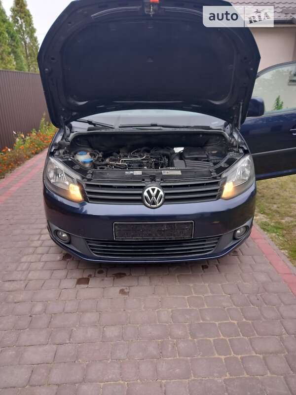 Мінівен Volkswagen Caddy 2012 в Києві