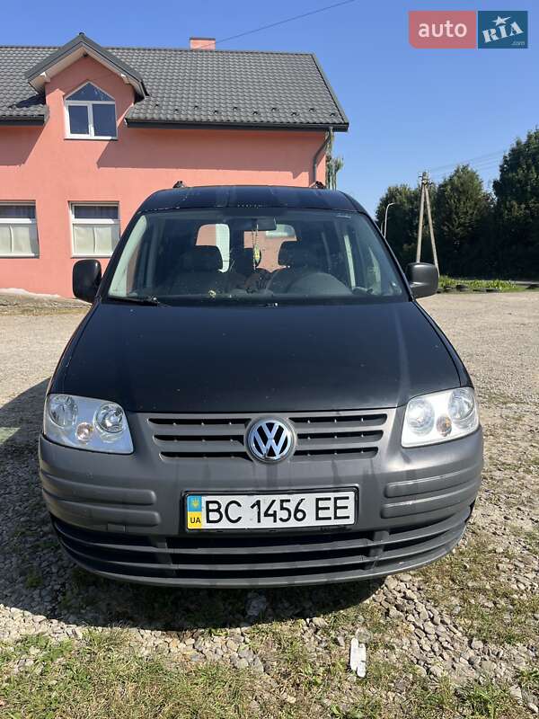 Минивэн Volkswagen Caddy 2006 в Комарному