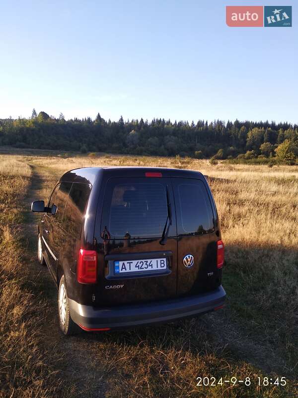 Минивэн Volkswagen Caddy 2016 в Ивано-Франковске