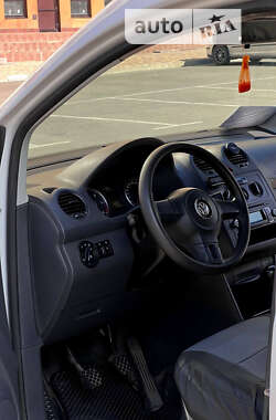 Грузопассажирский фургон Volkswagen Caddy 2012 в 