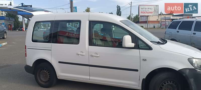 Минивэн Volkswagen Caddy 2013 в Киеве фото 9 Минивэн Volkswagen Caddy 2013 в Киеве