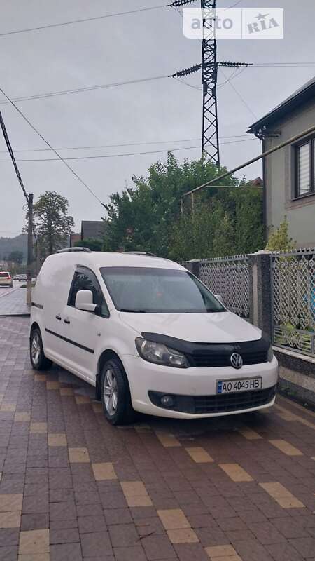 Volkswagen Caddy 2011