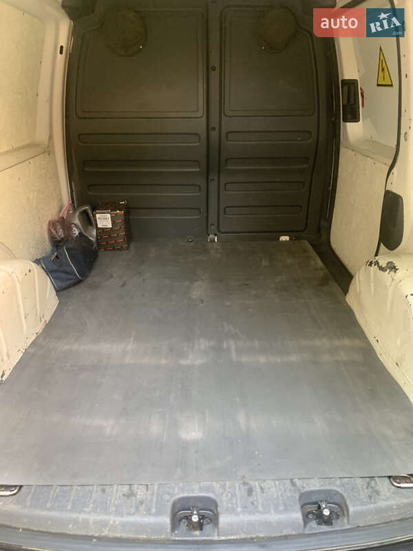 Грузовой фургон Volkswagen Caddy 2010 в Киеве фото 25 Грузовой фургон Volkswagen Caddy 2010 в Киеве