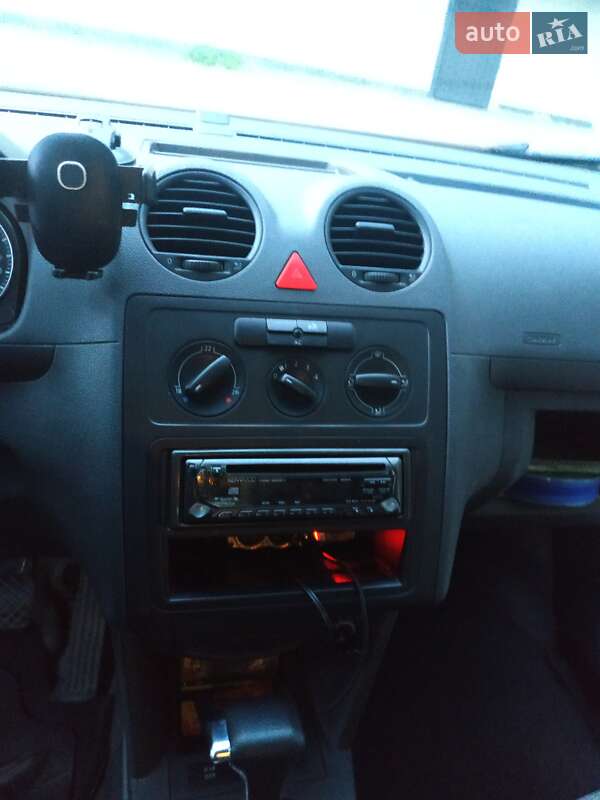 Мінівен Volkswagen Caddy 2010 в Києві