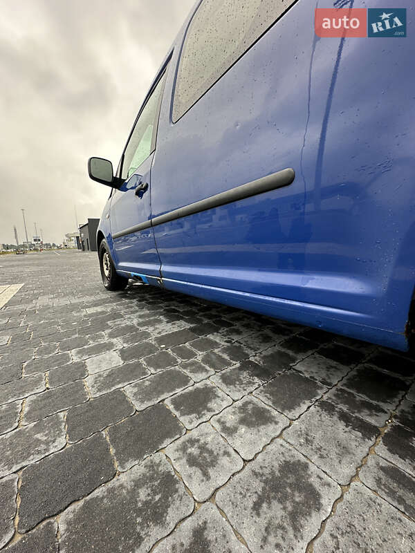 Минивэн Volkswagen Caddy 2009 в Львове