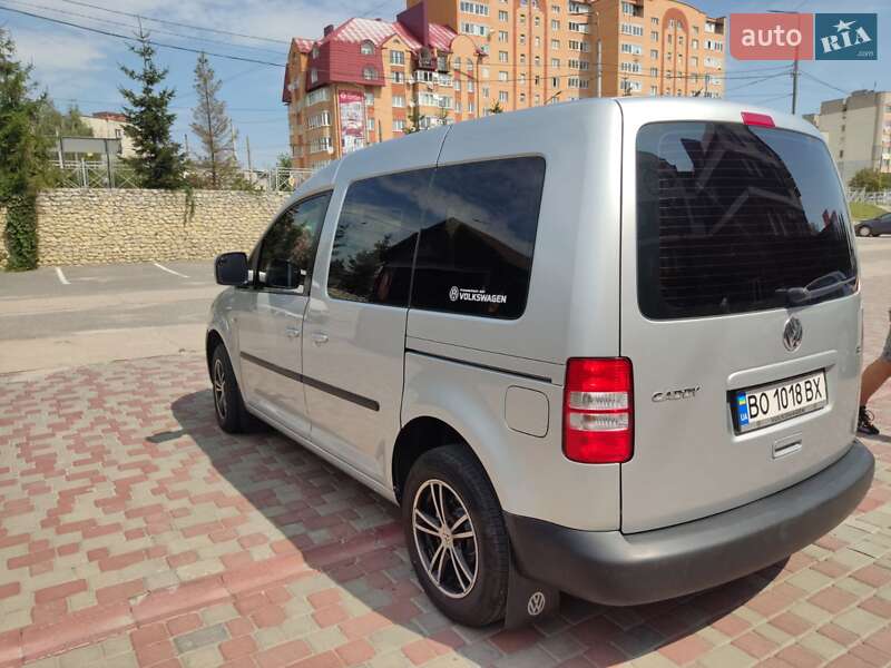 Мінівен Volkswagen Caddy 2011 в Тернополі
