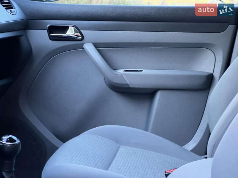 Минивэн Volkswagen Caddy 2008 в Дрогобыче