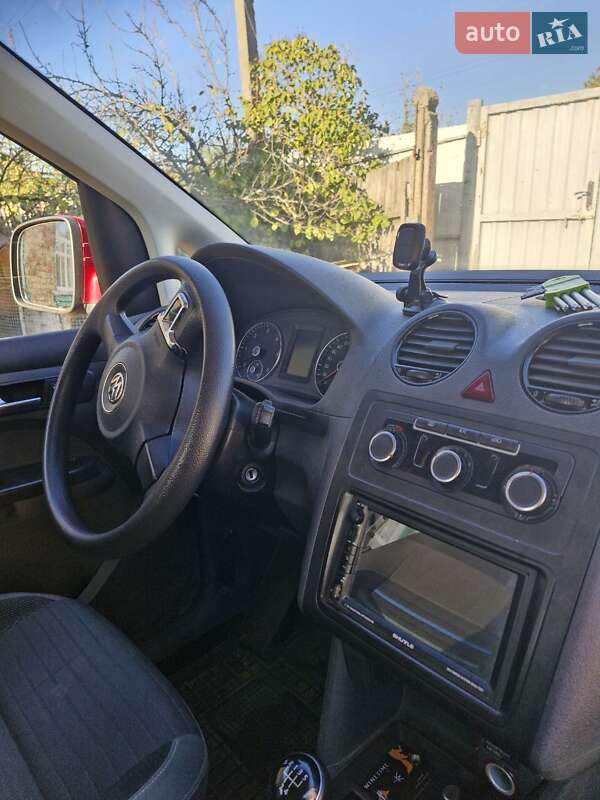Минивэн Volkswagen Caddy 2014 в Черкассах