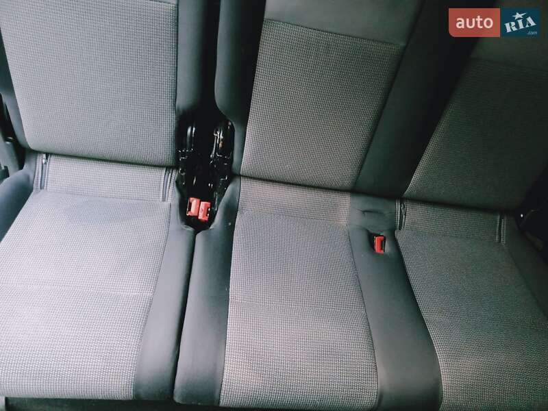 Минивэн Volkswagen Caddy 2011 в Днепре