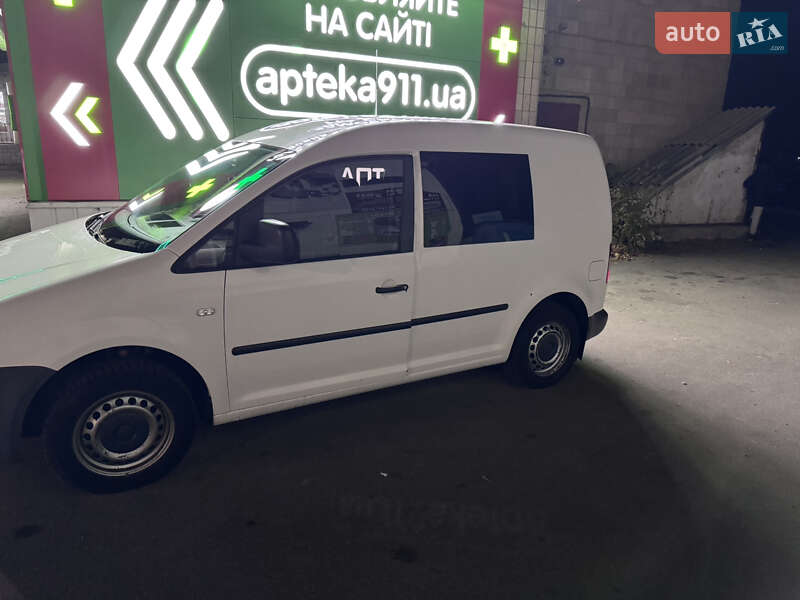 Минивэн Volkswagen Caddy 2006 в Решетиловке