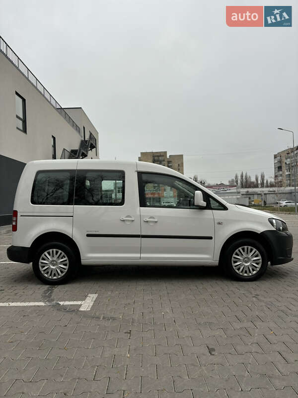 Минивэн Volkswagen Caddy 2014 в Хмельницком