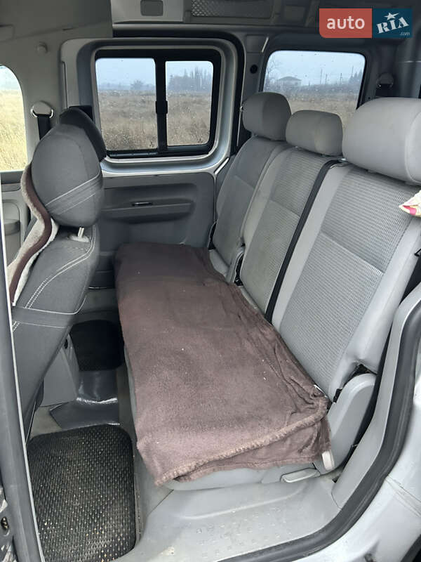 Минивэн Volkswagen Caddy 2006 в Мироновке
