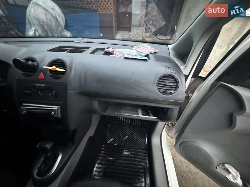 Минивэн Volkswagen Caddy 2008 в Звягеле фото 16 Минивэн Volkswagen Caddy 2008 в Звягеле