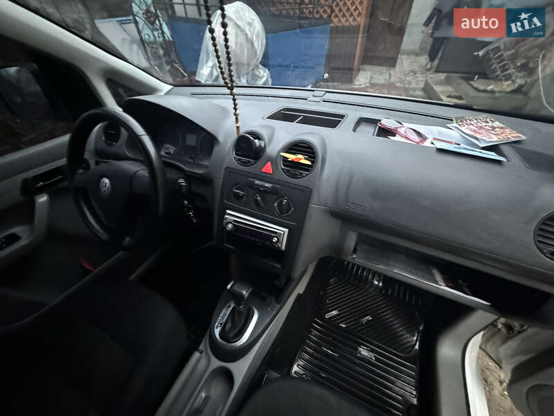 Минивэн Volkswagen Caddy 2008 в Звягеле фото 17 Минивэн Volkswagen Caddy 2008 в Звягеле