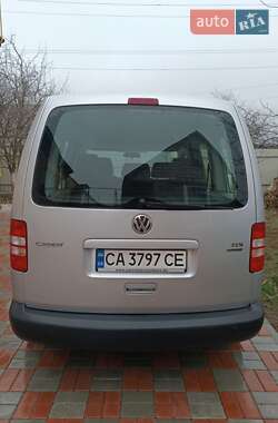 Мінівен Volkswagen Caddy 2012 в Руській Поляні