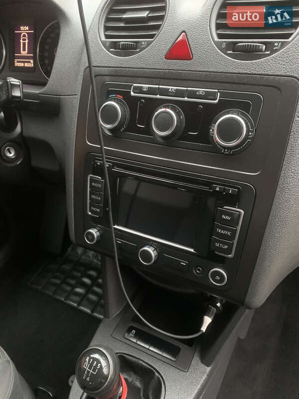 Мінівен Volkswagen Caddy 2013 в Івано-Франківську