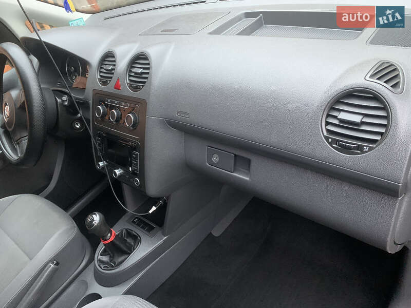 Мінівен Volkswagen Caddy 2013 в Івано-Франківську