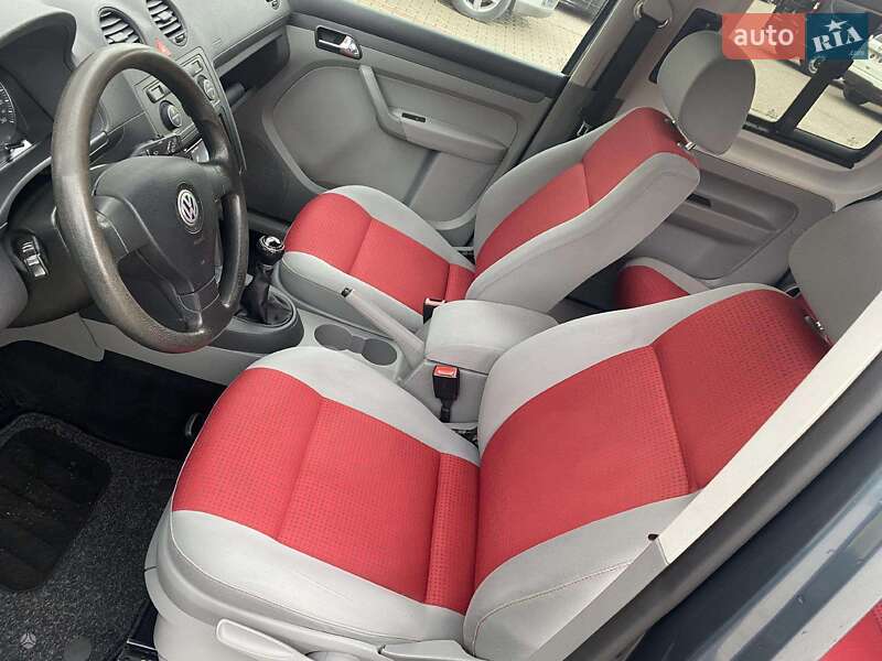 Минивэн Volkswagen Caddy 2010 в Черкассах