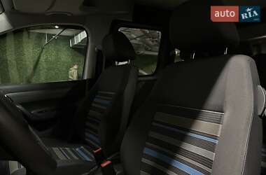 Минивэн Volkswagen Caddy 2011 в 