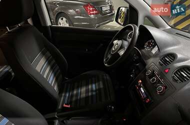 Минивэн Volkswagen Caddy 2011 в 