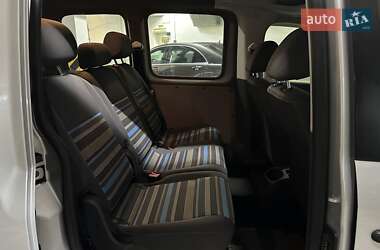 Минивэн Volkswagen Caddy 2011 в 