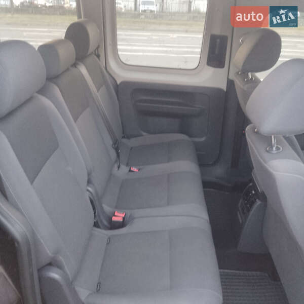 Мінівен Volkswagen Caddy 2014 в Києві