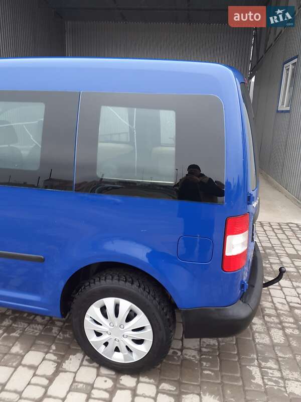 Минивэн Volkswagen Caddy 2006 в Борщеве